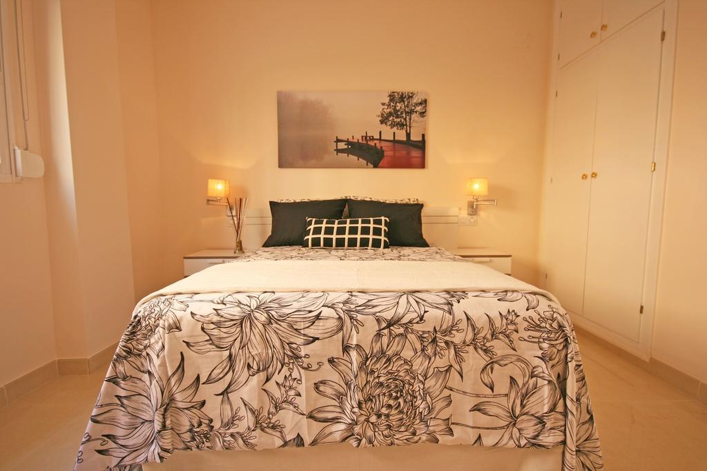Zamarrilla Apartment Malaga Exterior photo